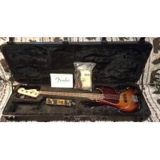 Fender Jazz Bass USA Sunburst Rosewood NOS 2015